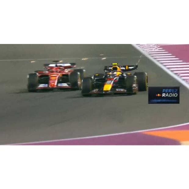En una de las curvas, Charles Leclerc estorbó a Checo Pérez. Foto: Especial