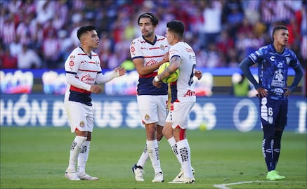 Captan a jugadores de las Chivas en plena fiesta en la Feria de San Marcos