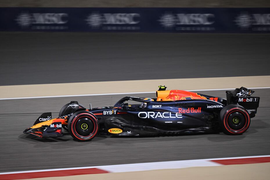 Checo Pérez en la clasificación del Gran Premio de Bahréin - Foto: AFP