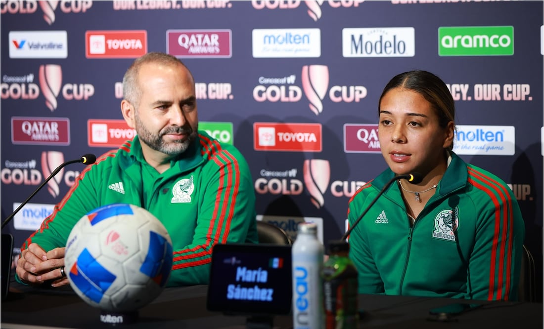 Pedro López y María Sánchez en conferencia de prensa. FOTO: IMAGO7
