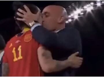 Luis Rubiales será detenido en cuanto pise España por presuntos contratos irregulares al frente de la RFEF