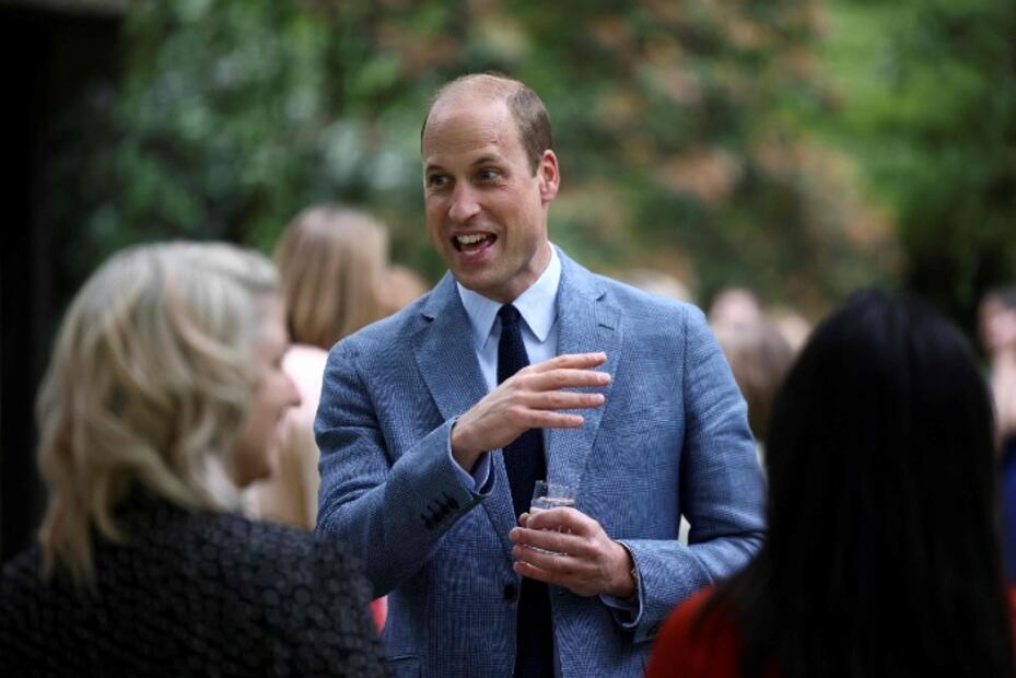 El príncipe William podría abdicar al trono de Inglaterra por salud