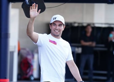 Escudería histórica de la F1 coquetea con Checo Pérez en caso de no seguir en Red Bull