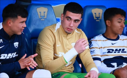 ¿Por qué no fue titular? Alex Padilla tuvo que ver la victoria de Pumas sobre Necaxa desde la banca