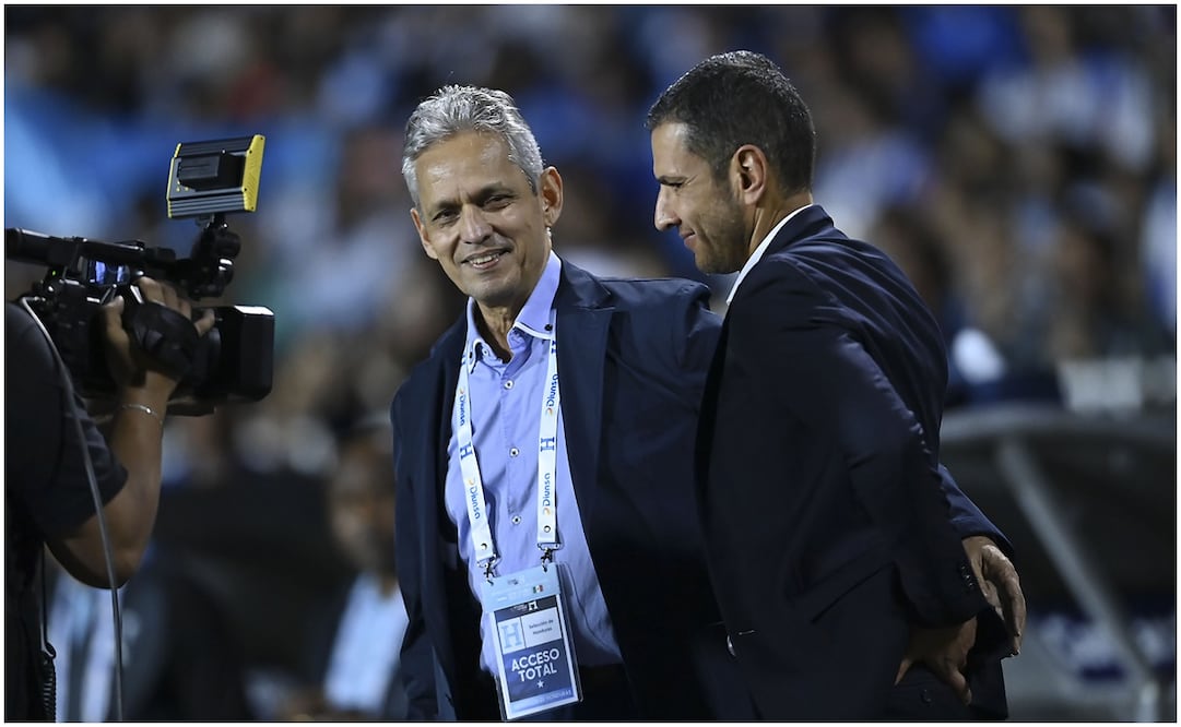 Reinaldo Rueda y Jaime Lozano en el Honduras vs México / FOTO: Imago7