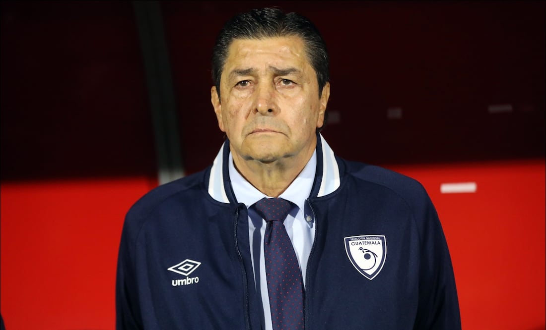 Luis Fernando Tena, técnico de la selección de Guatemala. FOTO: EFE