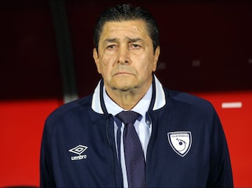 Luis Fernando Tena recibe ofensas y críticas tras la eliminación de Guatemala hacia el Mundial 2026