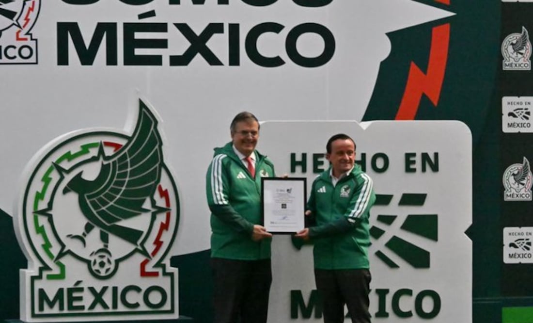 Mikel Arriola y Marcelo Ebrard presentan campaña para inspirar a la afición a apoyar a la Selección Mexicana - Foto: @m_ebrard en X