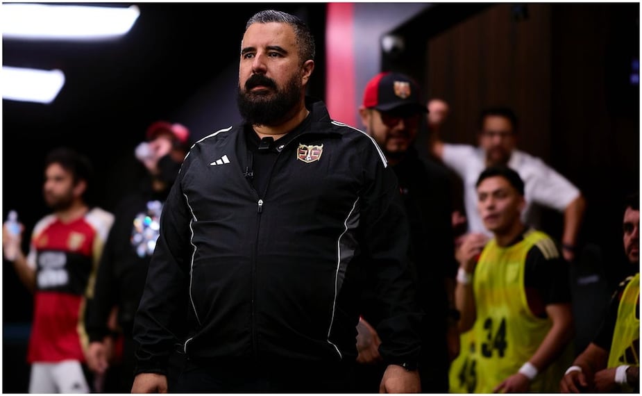 Álvaro Morales como técnico en la Kings League Foto: Cortesía Kings League