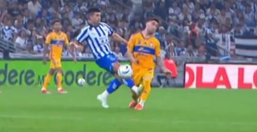 VIDEO: La Comisión de Árbitros catalogó como "un accidente" la polémica entrada sobre Gorriarán en el Clásico Regio