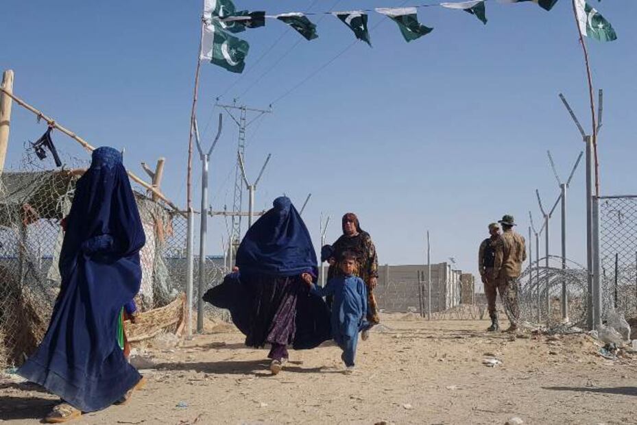 29 reglas extremas de los talibanes que ponen en peligro a las mujeres de Afganistán
