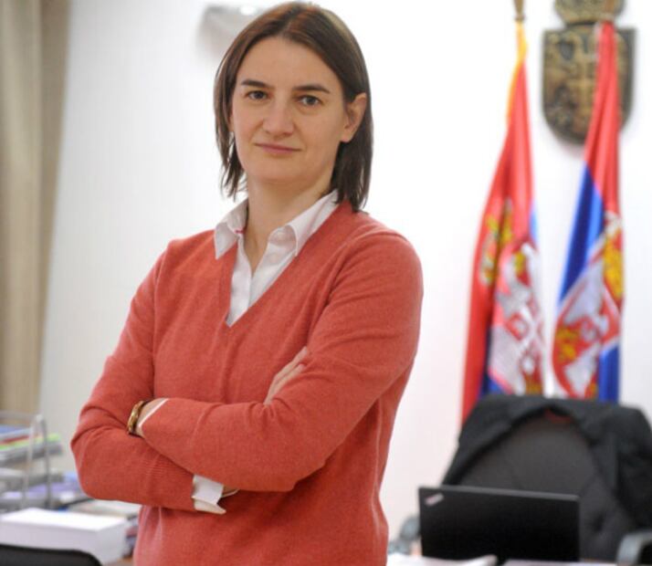 Ella es la primera mujer (lesbiana) nombrada primer ministro en Serbia