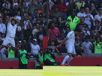Marcelo marca golazo con las Leyendas del Real Madrid en México; celebró al estilo de Cristiano Ronaldo