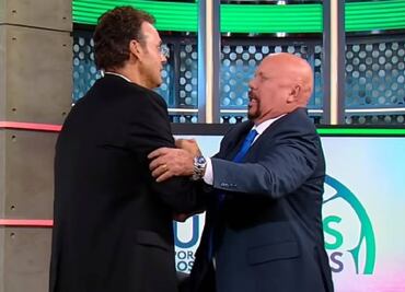 David Faitelson casi es golpeado por el Perro Bermúdez pero el Tuca Ferretti los separó