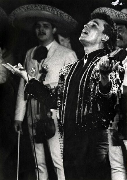 Así fue el polémico concierto de Juan Gabriel en Bellas Artes