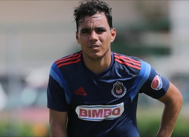 Capturas de pantalla y un video son las pruebas del presunto abuso de Omar Bravo contra una menor