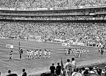 Historiador ve ambiente "desangelado" comparado con el 70 y 86