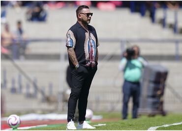 ¡Qué estilo, Turco! Mohamed salió con playera de la Virgen... ¿podría ser sancionado?