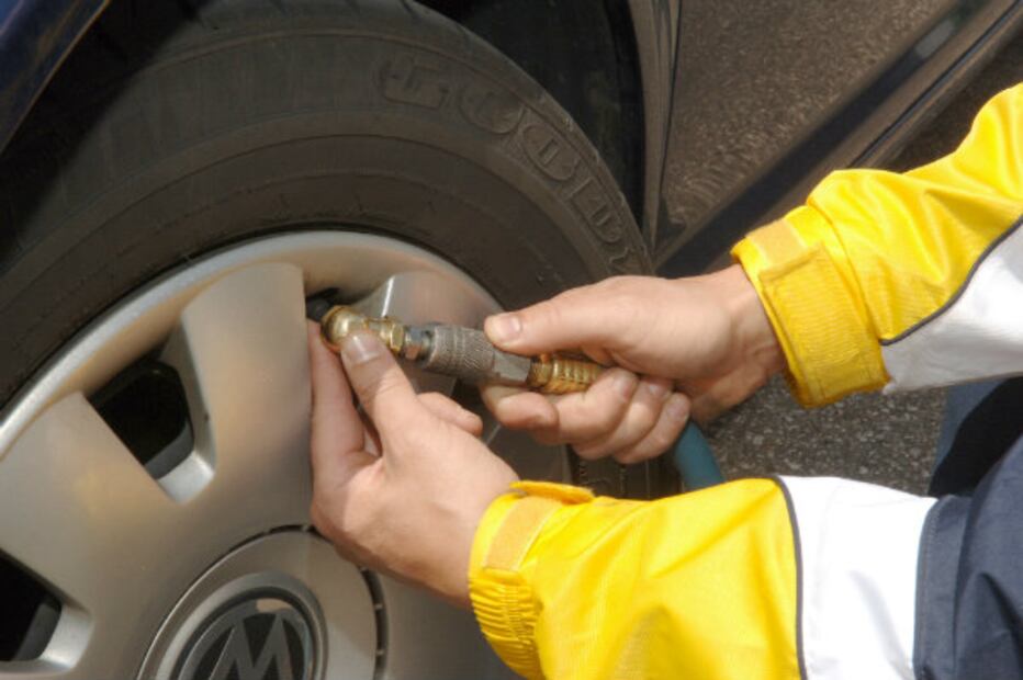Tips para conducir de manera segura en época de lluvias