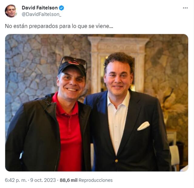Martinoli y Faitelson, antes de iniciar su batalla por el rating, presumieron su reunión. Foto: Especial
