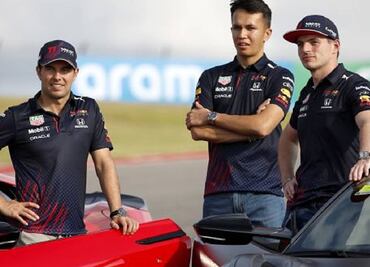 ¿Checo Pérez también será sustituido? Alex Albon se perfila para ocupar su asiento en Red Bull a partir de 2025