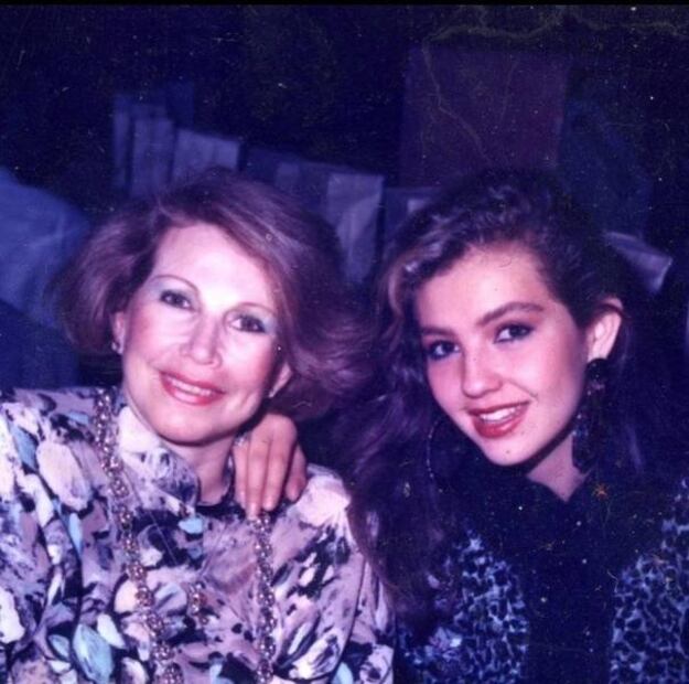 10 fotos con las que Thalia recuerda a su mamá, Yolanda Miranda