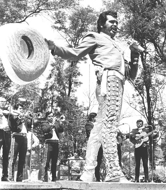 Las 10 canciones de Vicente Fernández más famosas