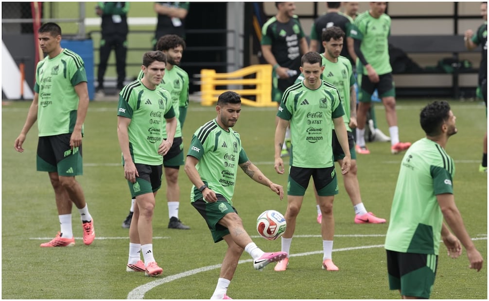 Entrenamiento de la Selección Mexicana Foto: EFE