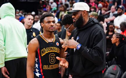 LeBron James jugará junto con su hijo, "Bronny", en Los Angeles Lakers