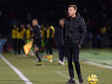 #FueraAnselmi: apenas van dos partidos y la afición ya pide que corran al entrenador de Cruz Azul