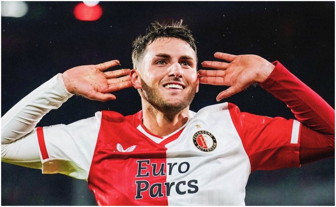 Santiago Giménez festejando un gol con Feyenoord / FOTO: AFP