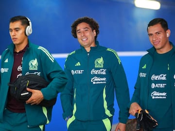 Javier Aguirre tiene dudas en la portería de México para el Mundial 2026