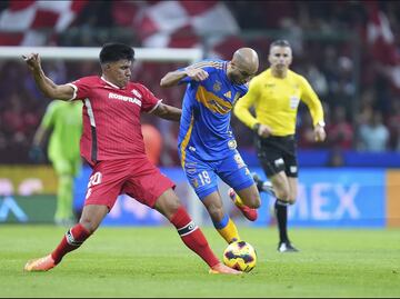 Con gol agónico de Paulinho, Toluca rescató los tres puntos tras imponerse a los Tigres