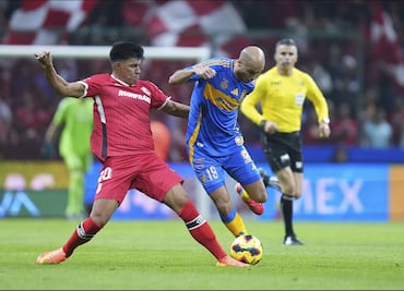 Con gol agónico de Paulinho, Toluca rescató los tres puntos tras imponerse a los Tigres