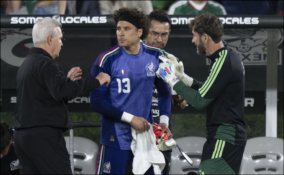 Guillermo Ochoa entró de cambió en el segundo tiempo del partido entre México y Australia. FOTO: Imago7