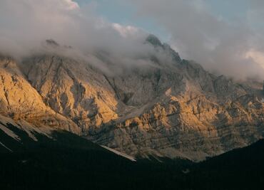 La influencer Sofia Cheung muere al caer de un acantilado por una selfie