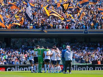 Violencia en las gradas del Olímpico Universitario empaña el juego de Vuelta entre Pumas y Rayados