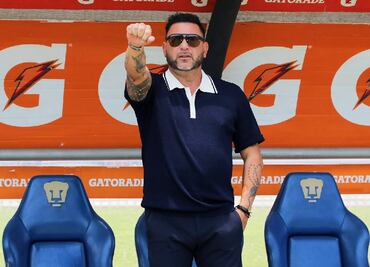 Mohamed reveló que tiene una cláusula con Pumas para no dirigir en la Liga MX hasta mediados de 2024