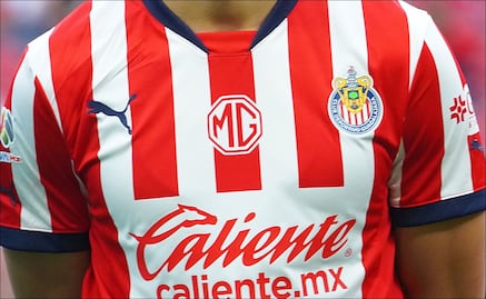 ¡Alerta Rojiblanca! Jugador clave de Chivas podría irse a otro club tras la J1 del Apertura 2024