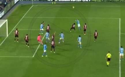 Memo Ochoa cometió un tremendo error y le dio el triunfo al Napoli sobre Salernitana