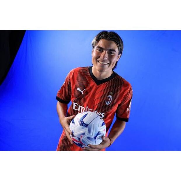 Chivas está negociando con el Milan, dueño de su carta, para poder contratar a Luka Romero. Foto: Especial