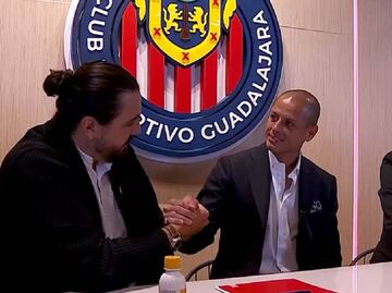 Amaury Vergara negó que ficharon al Chicharito Hernández solo para vender playeras: 'Lo deportivo es más importante'