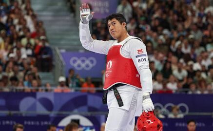 ¡Epic fail! Comentarista festejó la medalla de bronce de Carlos Sansores y todavía faltaba un round