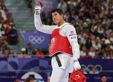 ¡Epic fail! Comentarista festejó la medalla de bronce de Carlos Sansores y todavía faltaba un round