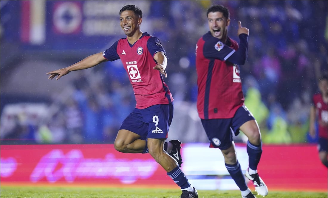Ángel Sepúlveda celebra el segundo gol de La Máquina ante Santos Laguna. FOTO: Imago7