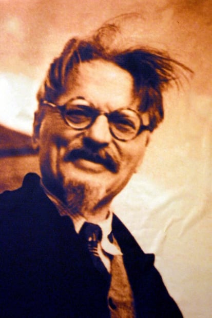 León Trotsky, sus atentados y muerte en México