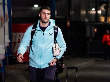 Santi Giménez consigue su segundo gol en la Champions League