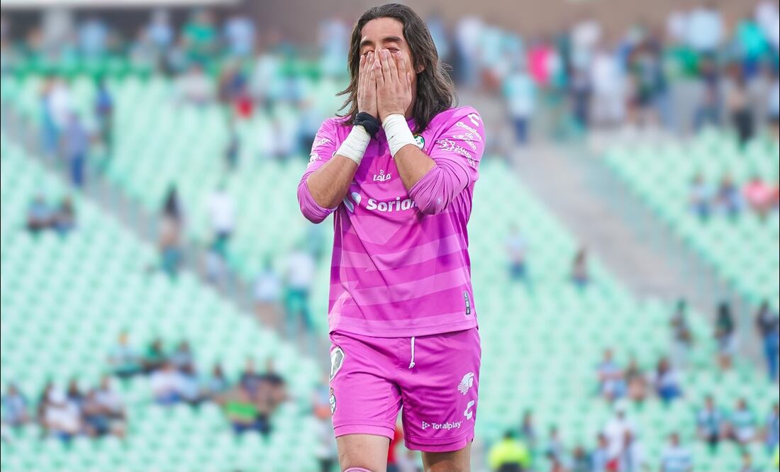 Carlos Acevedo explotó contra jugadores y directiva de Santos Laguna / Foto: Imago7