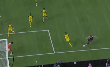 David Faitelson reventó a Santiago Giménez en la primer jugada que falló ante Jamaica: 'Ha vendido humo'