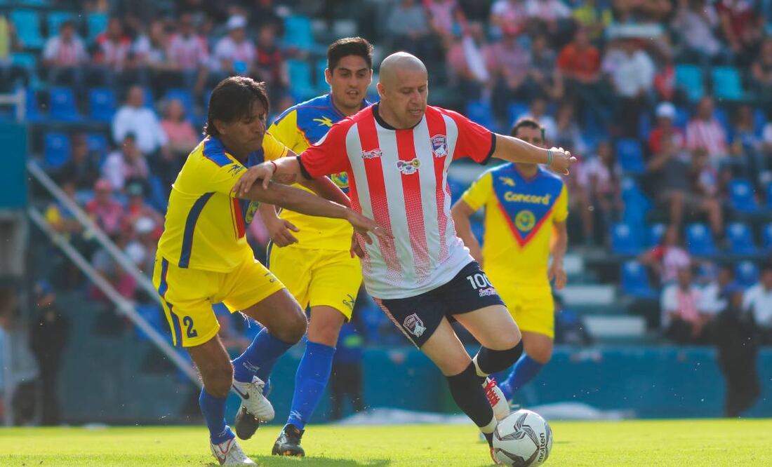 Bofo Bautista siempre a demostrado su amor por Chivas y odio por el América. Foto: Imago7